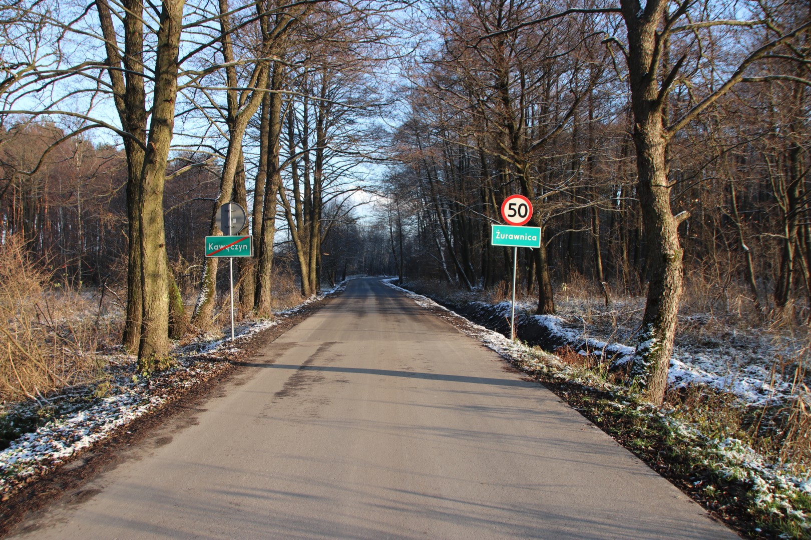 Widok przebudowanej drogi gminnej nr 116627 L w miejscowości Żurawnica